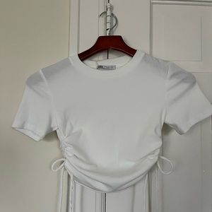 Zara tee never wore